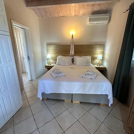 Elia Junior Villa